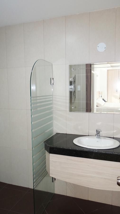 Hotel - Centro Comercial Punta Del Mar Салинас Номер фото